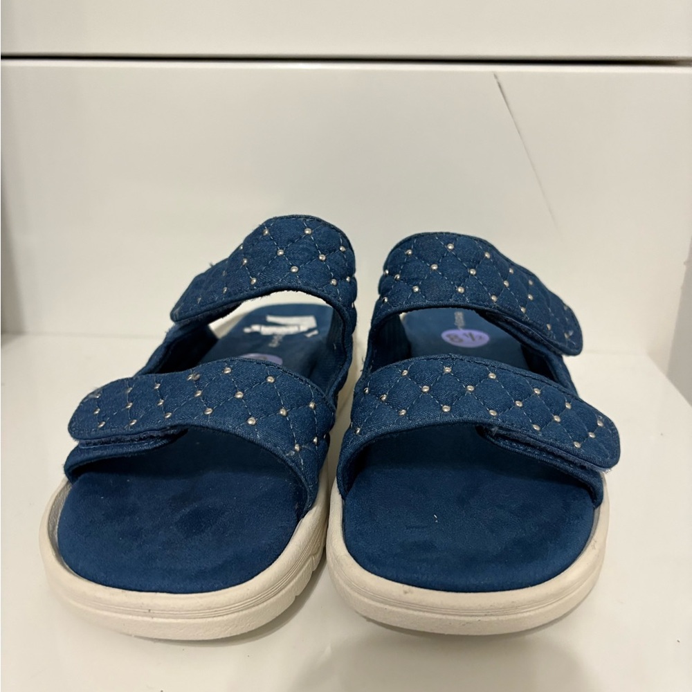 Easy Spirit Blue Sandals with Adjustable Straps and Cushioned Footbed